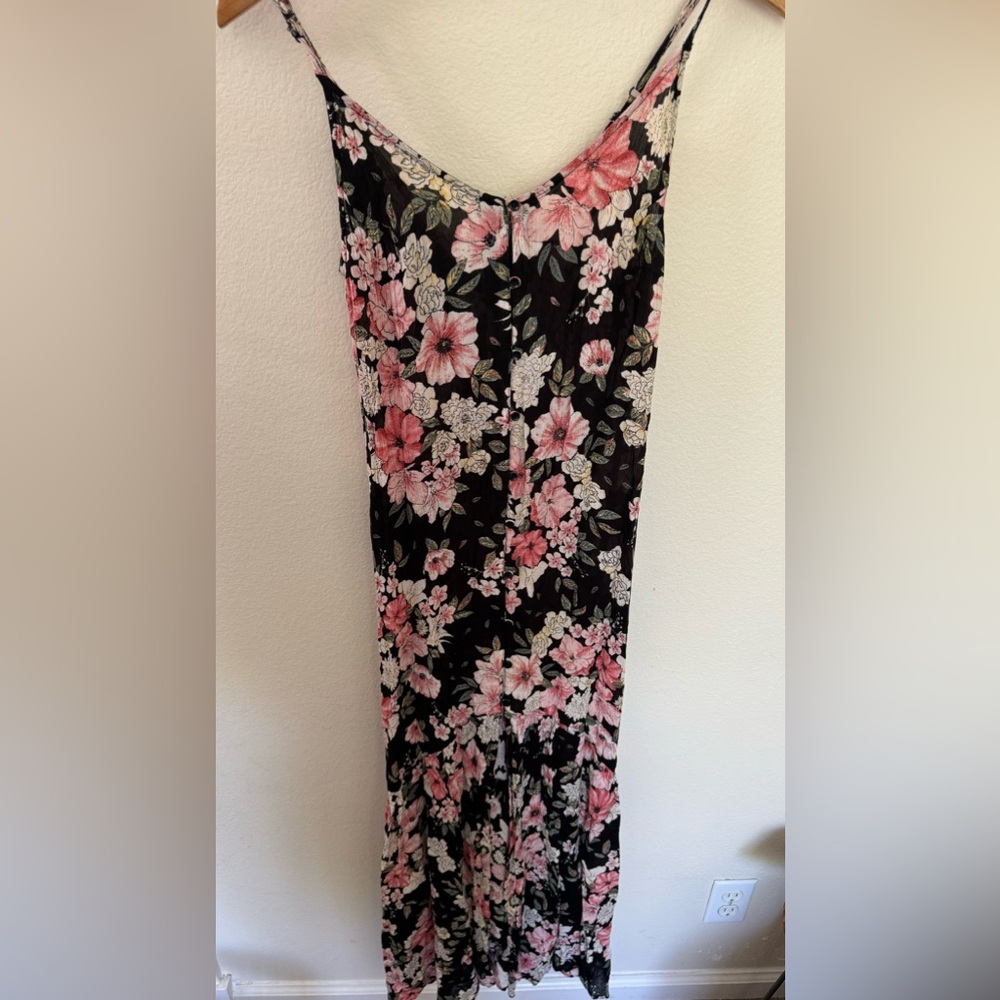 Size S billabong floral dress